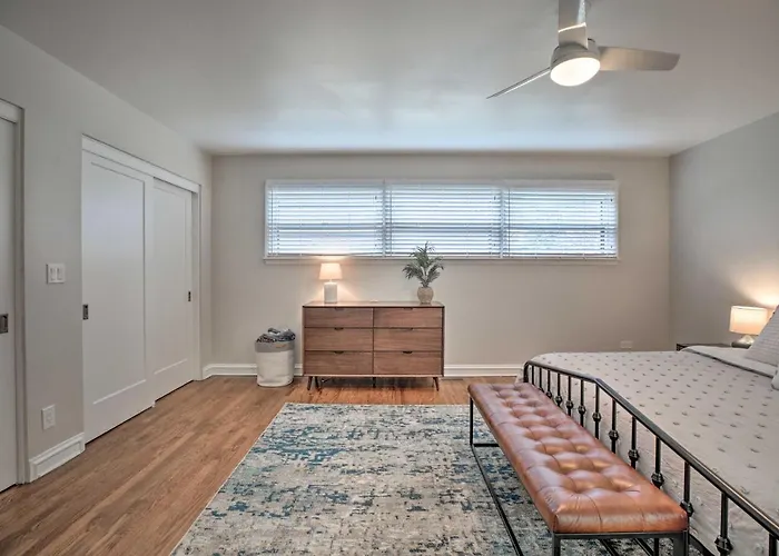 W/ Office + Yard: 25 Mi To Downtown Chicago! Casa vacanze *
