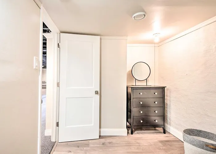 W/ Office + Yard: 25 Mi To Downtown Chicago! Casa vacanze *
